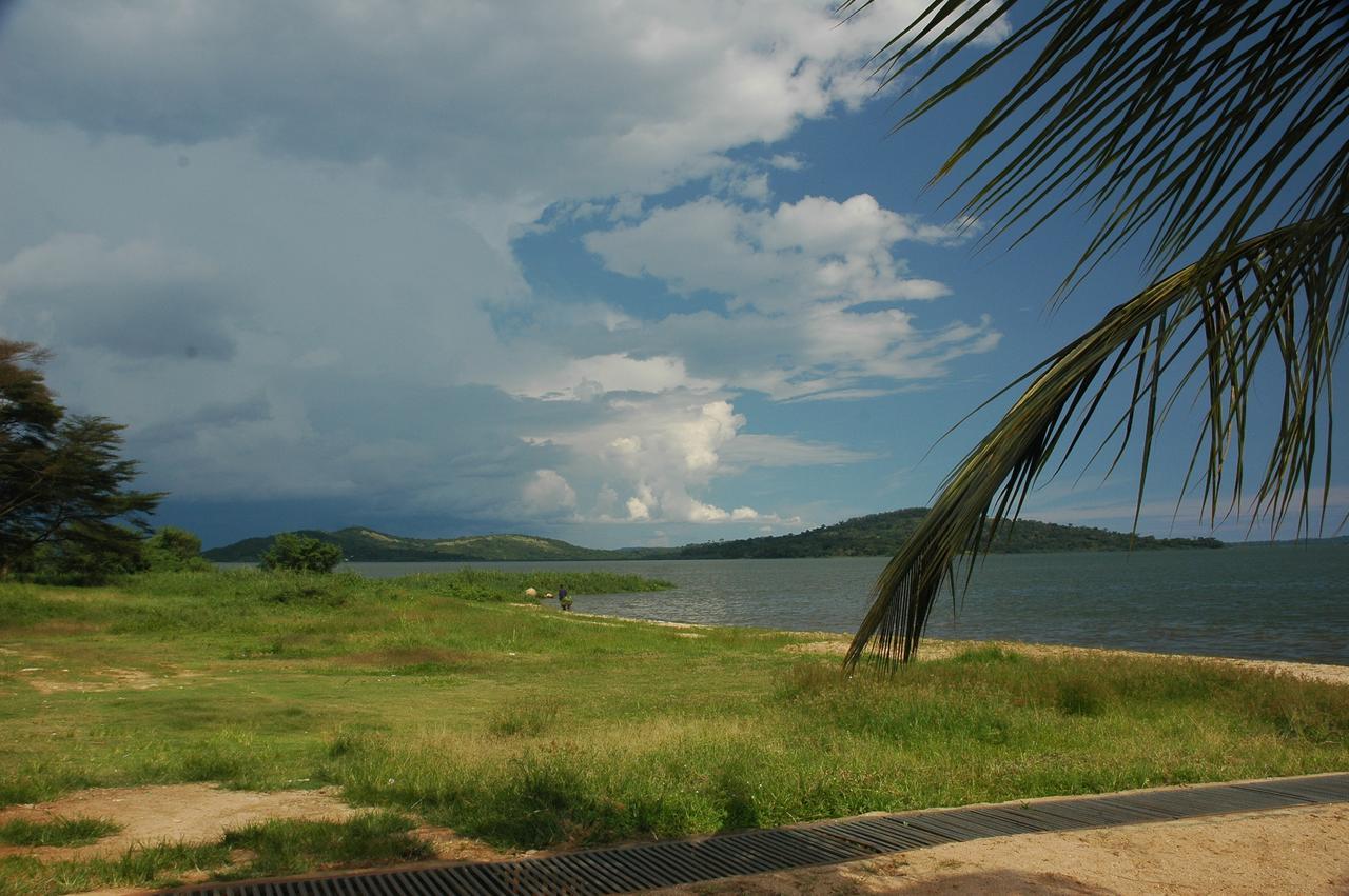 Victoria Lake View Guesthouse & Safaris Entebbe Exteriér fotografie
