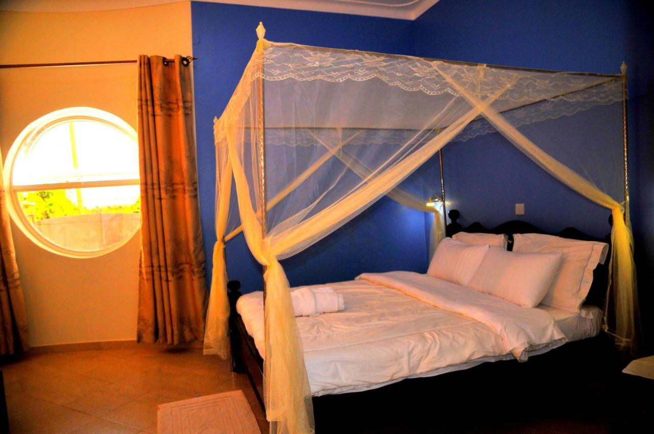 Victoria Lake View Guesthouse & Safaris Entebbe Exteriér fotografie
